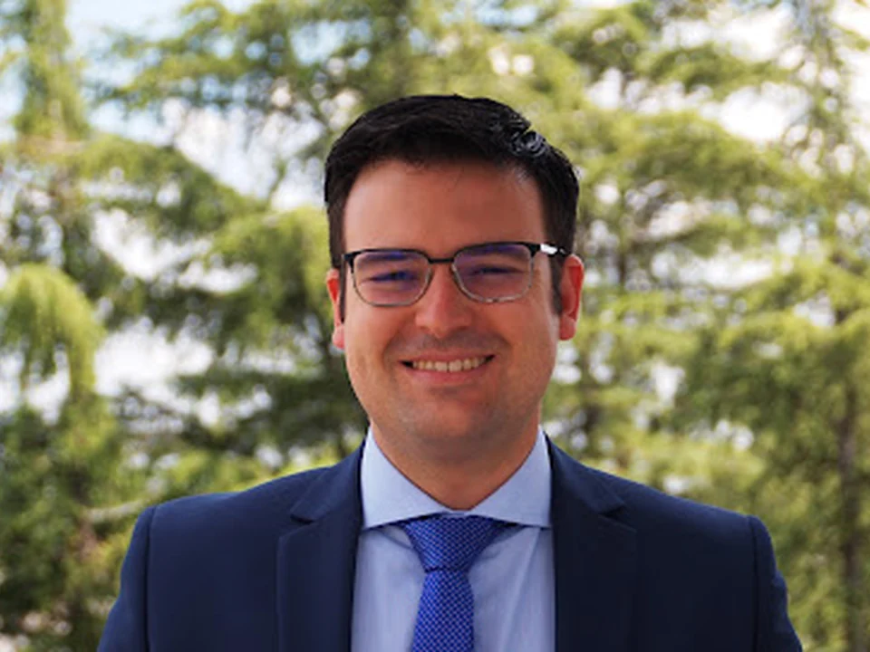 Abogado - Enmanuel Oliva