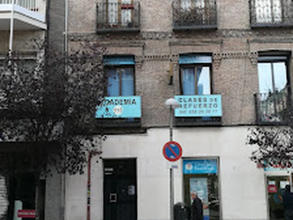 Academia 113