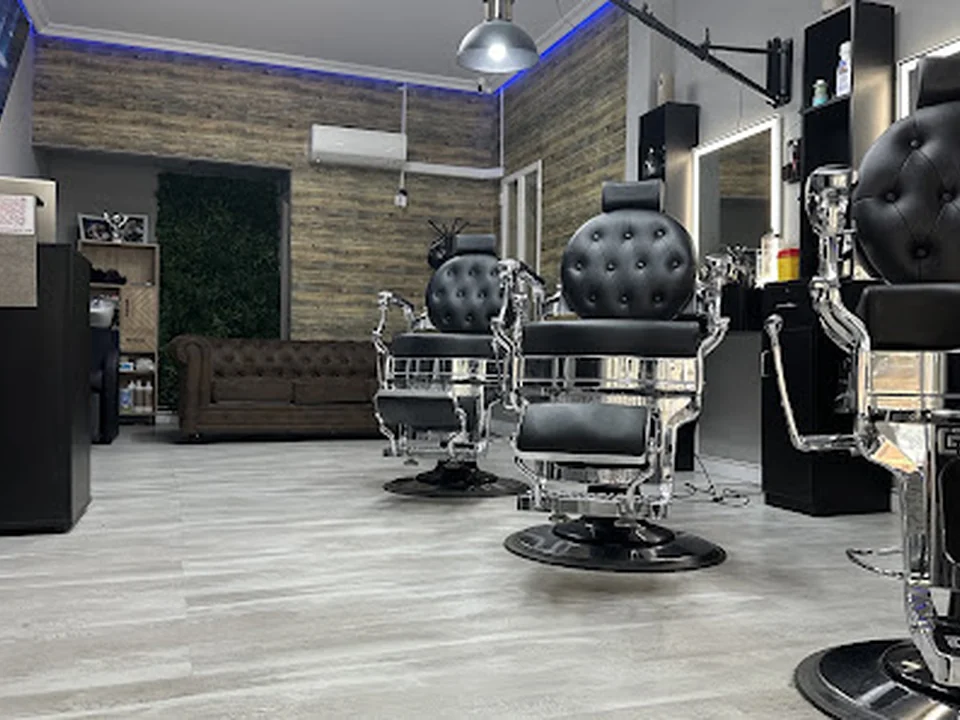 Barbería Mano Santa Lavapies