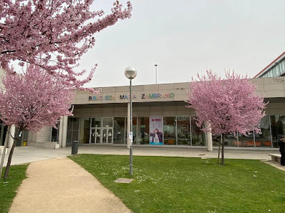 Biblioteca María Zambrano - Universidad Complutense de Madrid
