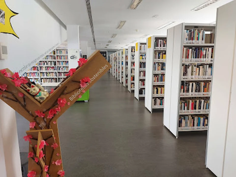 Biblioteca Mario Vargas Llosa