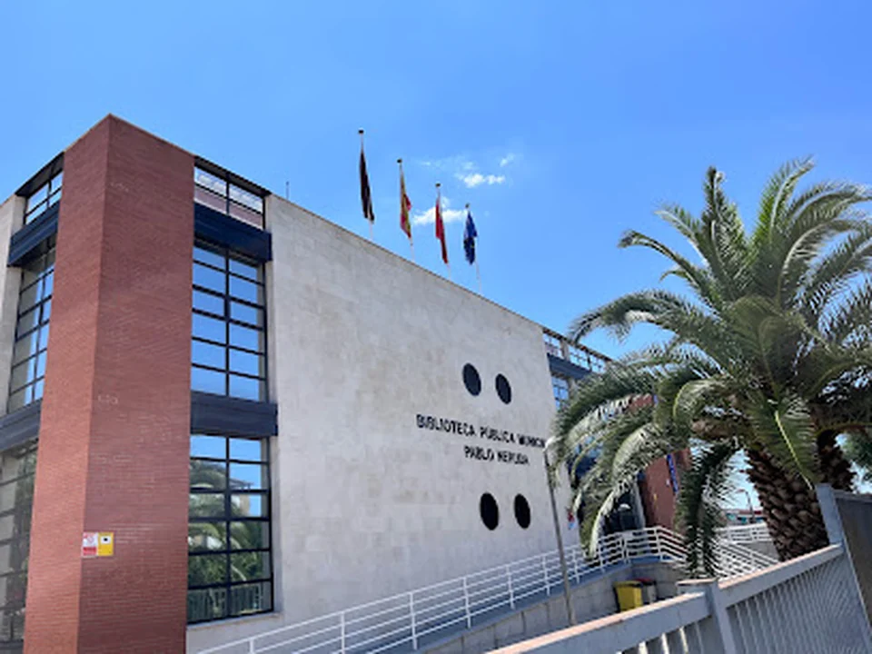 Biblioteca Pública Municipal Pablo Neruda