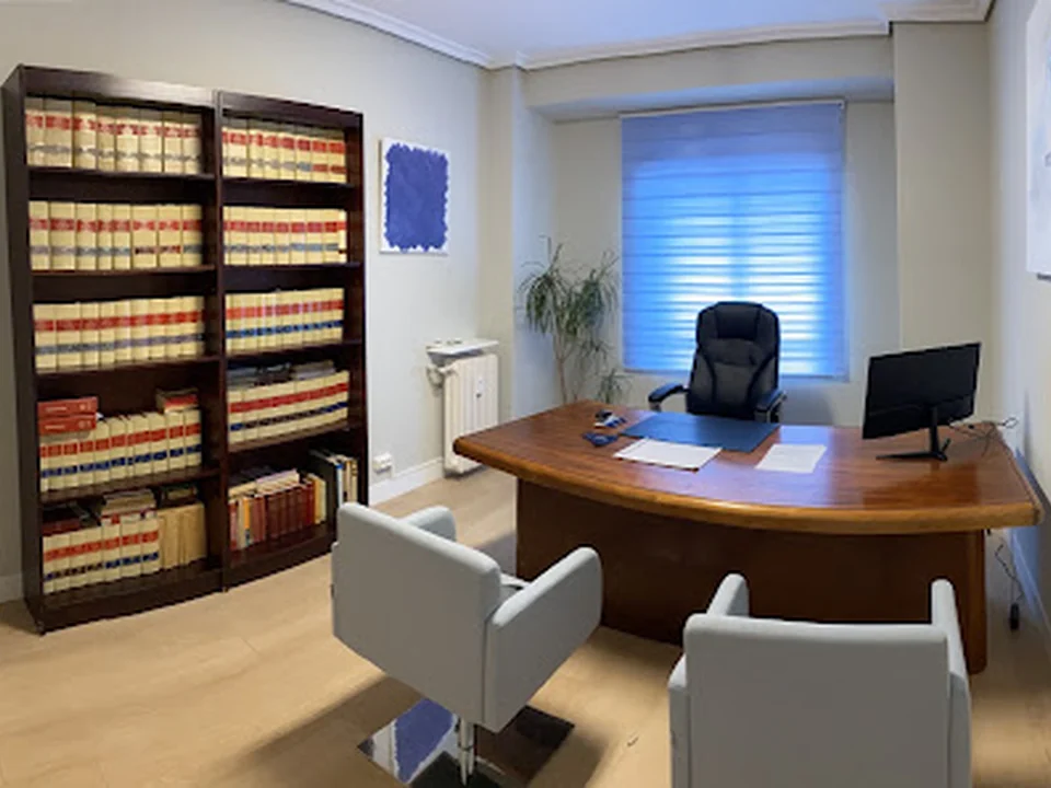 Castaño Asociados