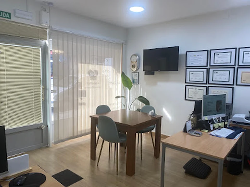 Gestoria Madrid Asesoria de empresas laboral fiscal y contable -Inmobiliaria Seguros, Hipotecas, Herencias