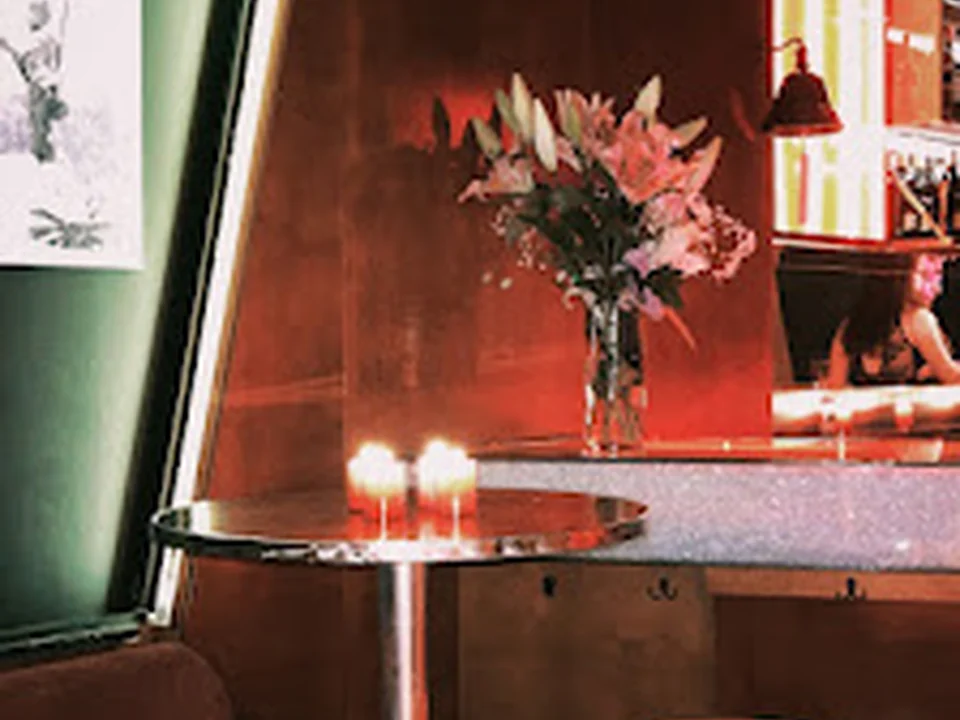 Isabel Bar & Club