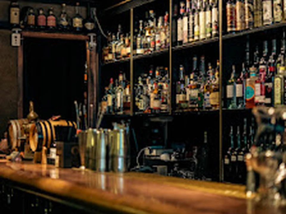 Last Chapter - Gin & Cocktail Bar -
