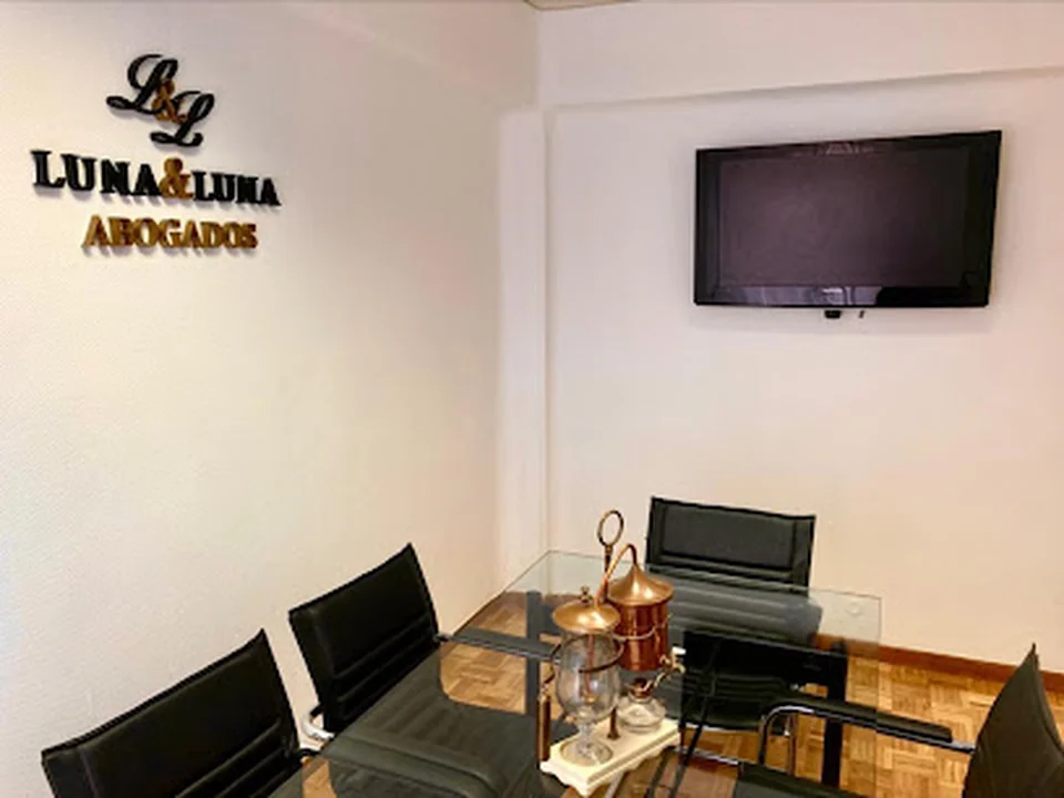 Luna y Luna Abogados