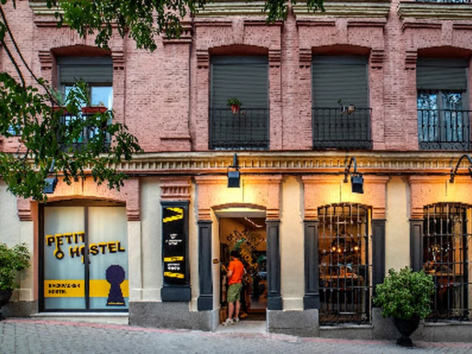 Petit Hostel La Latina