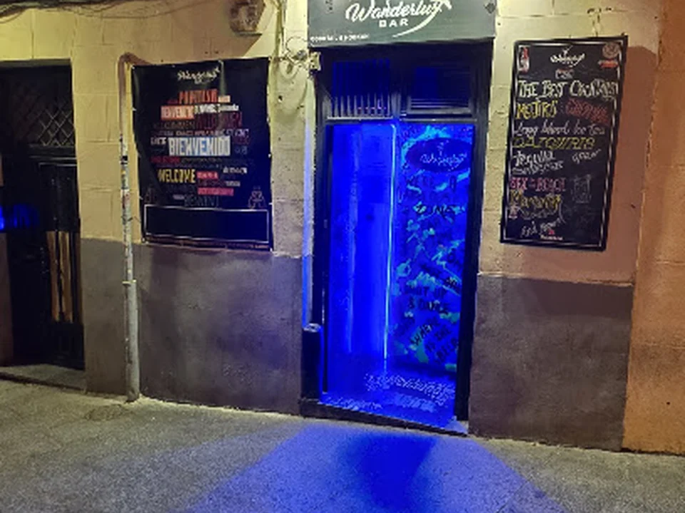 Wanderlust Bar