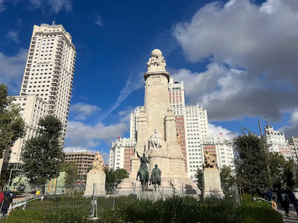 Monumento a Cervantes, Madrid