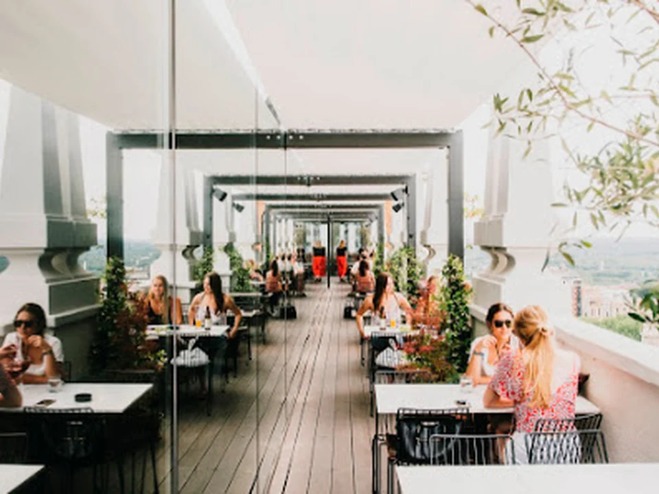 Nice To Meet You Restaurant & Lounge, Madrid