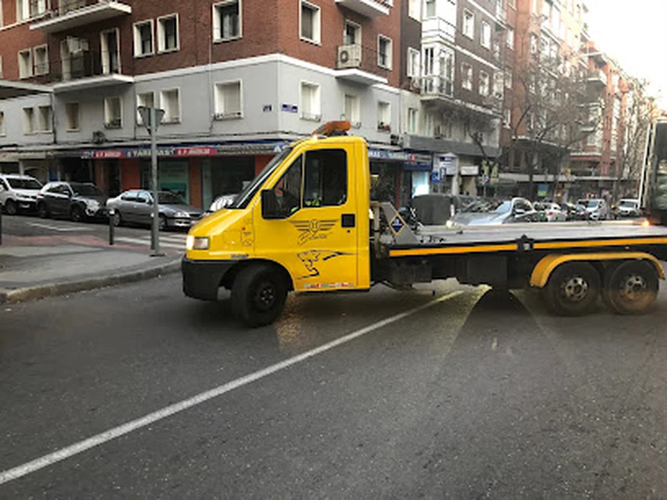 Grúas AMJ Savu, Madrid