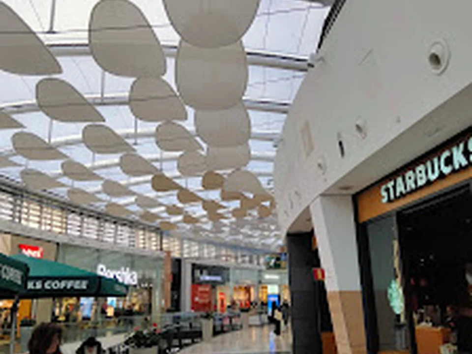 Centro Comercial Islazul, Madrid