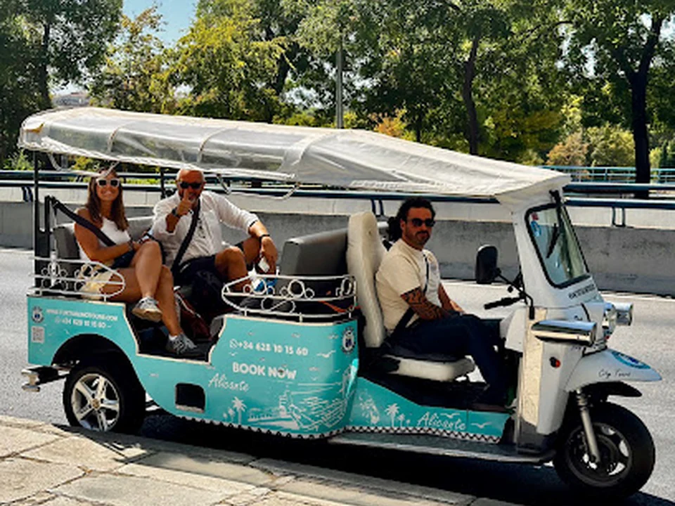 Tuk Tuk Limo Tours. S.L, Madrid