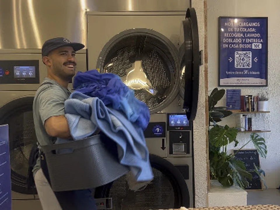 Lila Lavanda – lavandería autoservicio con entrega y recogida, Madrid