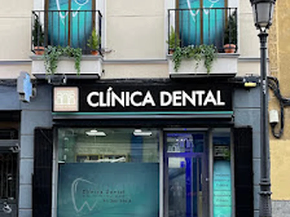 Clínica dental Puerta de Toledo, Madrid
