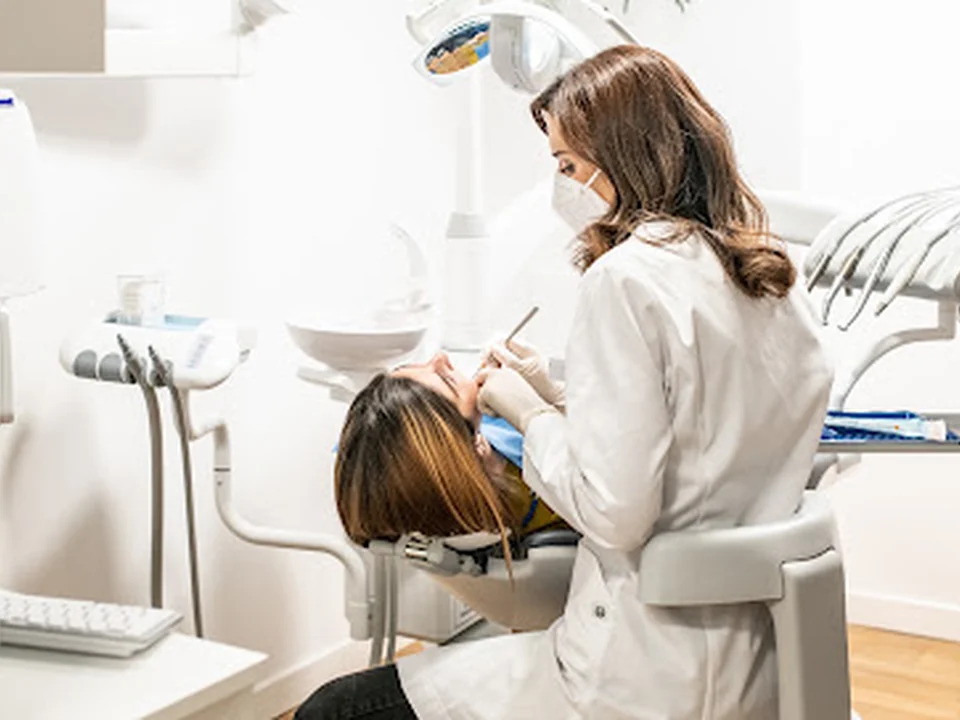 Clínica Dental Ferrus & Bratos, Madrid