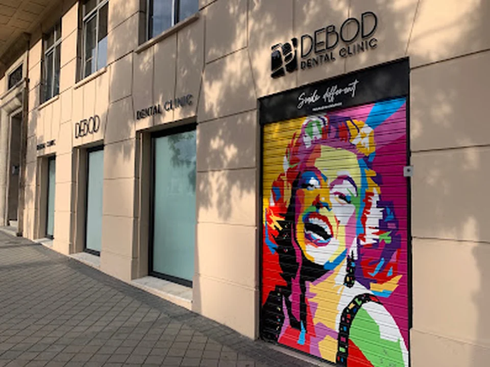 Debod Dental Clinic, Madrid
