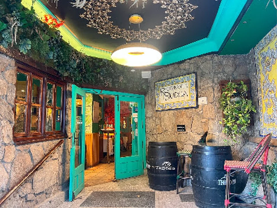 Dudua Palacio - Restaurante de cocina mediterránea en el centro de Madrid