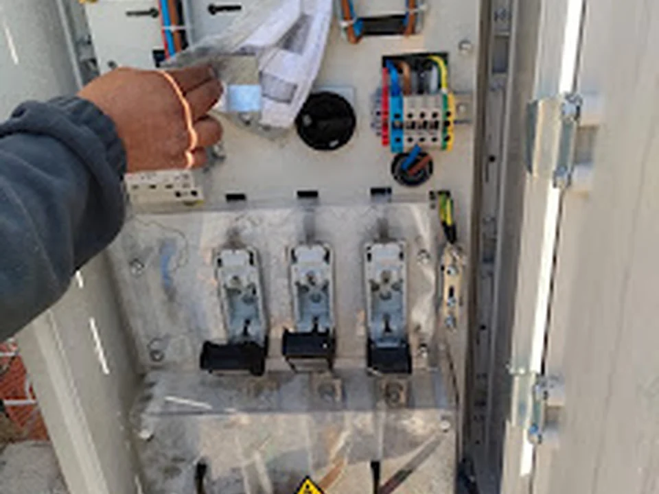 Electricistas Patrick Soluciones en Madrid