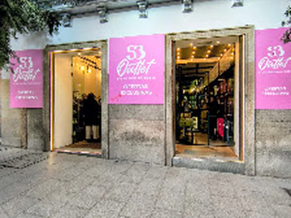 Salvador Bachiller - Gravina Outlet, Madrid