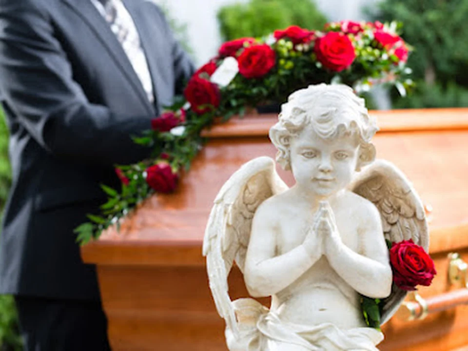 FUNERARIAS EN MADRID, Servicios Funerarios, Traslados, Incineración y Entierro