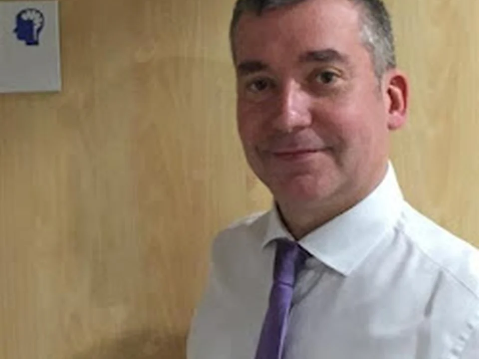 Dr. Daniel Martín Fernández-Mayoralas, Neurólogo, Madrid