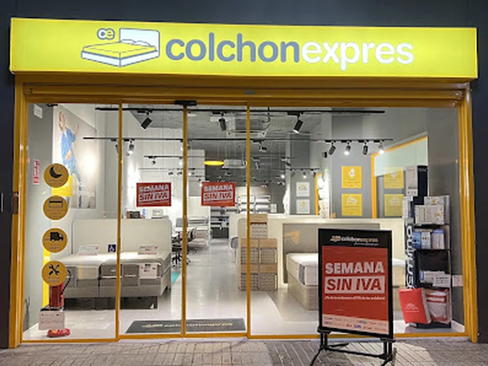 Tienda de colchones Colchón Exprés en la calle Orense, Madrid