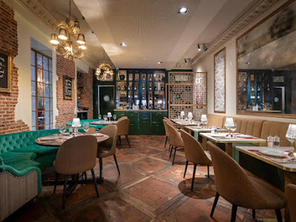 Relais de Paris, Madrid