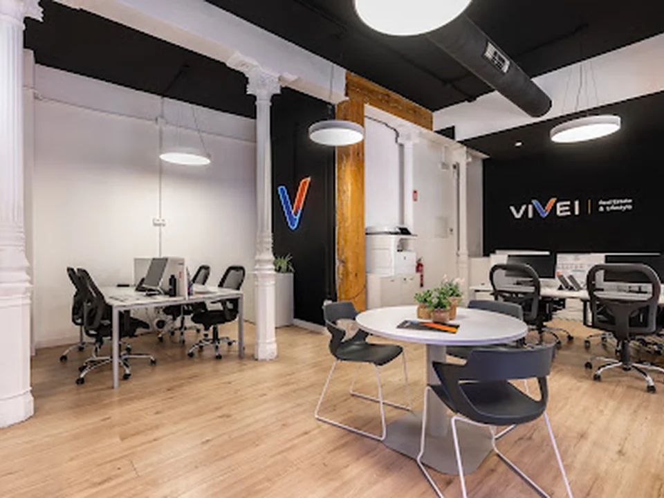 VIVEI Real Estate | Agencia Inmobiliaria en Antón Martín-Huertas-Cortes, Madrid