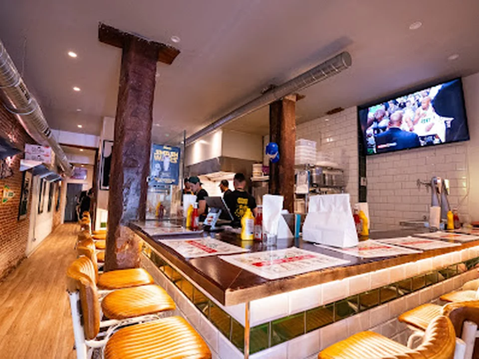 Milwaukee Burger Malasaña | Hamburguesería en Madrid