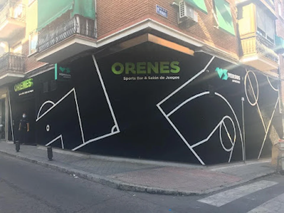 Orenes Sports Bar & Salón de Juego, Madrid
