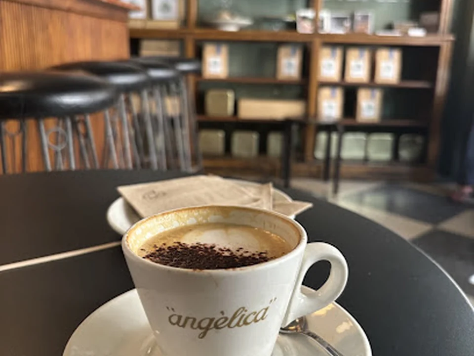 Café Angélica, Madrid