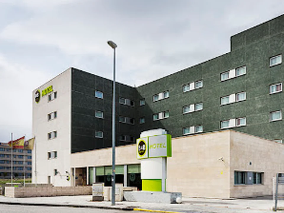 B&B HOTEL Madrid Aeropuerto T1 T2 T3