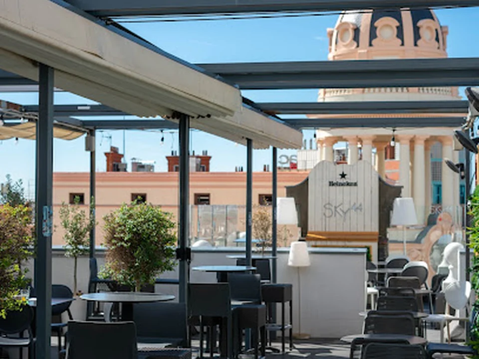 Sky 44 Rooftop Terraza & Bar Madrid