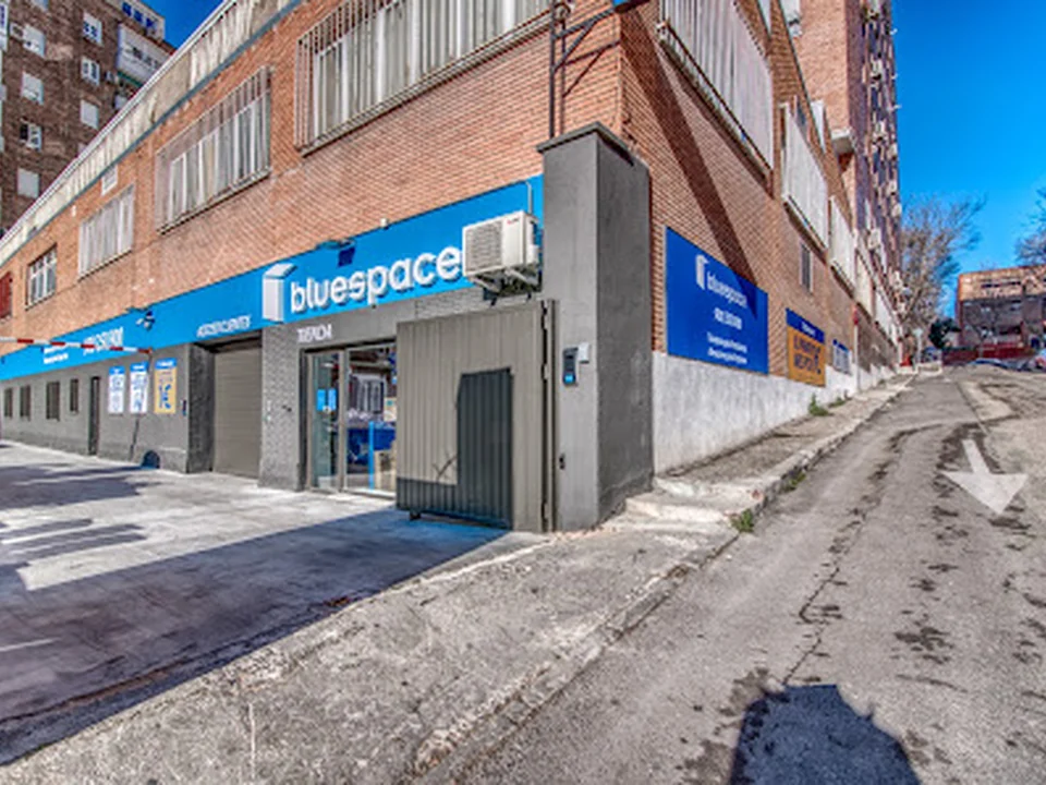 Bluespace Puerta de Toledo, Madrid