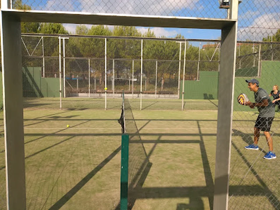 Pistas de pádel Marqués de Monistrol - Río San Pol, Madrid