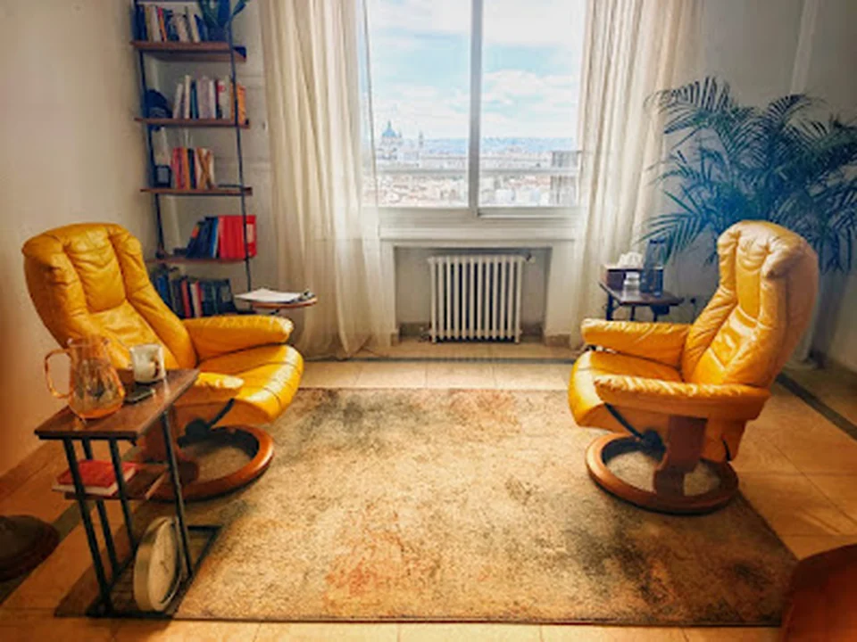 Psicoterapeuta Alfonso A. Alcázar: Psicólogo Sanitario, Terapeuta Gestalt y Terapeuta EMDR., Madrid