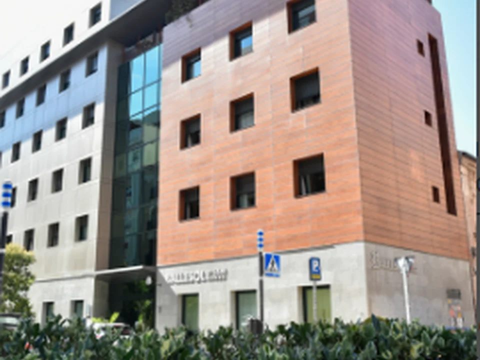 Residencia de Mayores Ballesol Olavide | Cuidado Especializado y Rehabilitación, Madrid