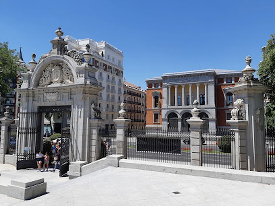 Puerta de Felipe IV, Madrid