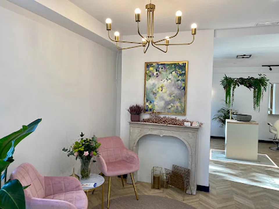 Centro de Estética y Micropigmentación de Ángela Gómez - EDLM, Madrid