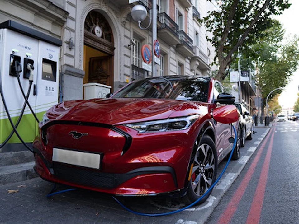 Estación de carga de vehículos eléctrico, Madrid