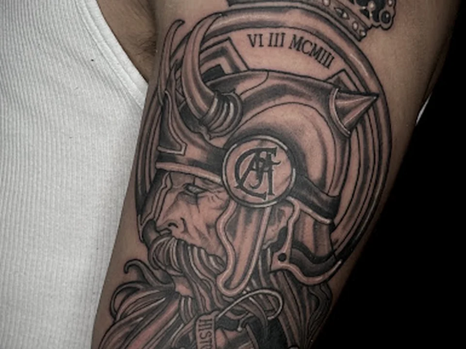 BLACK VIBORA TATTOO - Tirso de Molina, Madrid