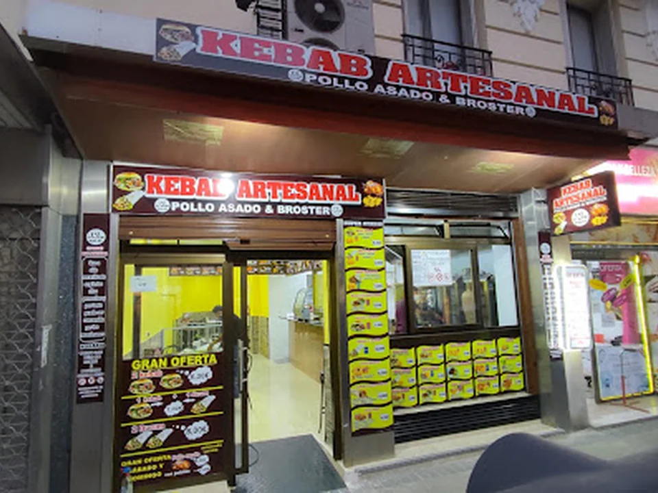 KEBAB ARTESANAL HALAL 100%, Madrid