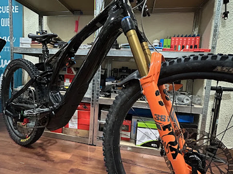 180 bike workshop, Madrid