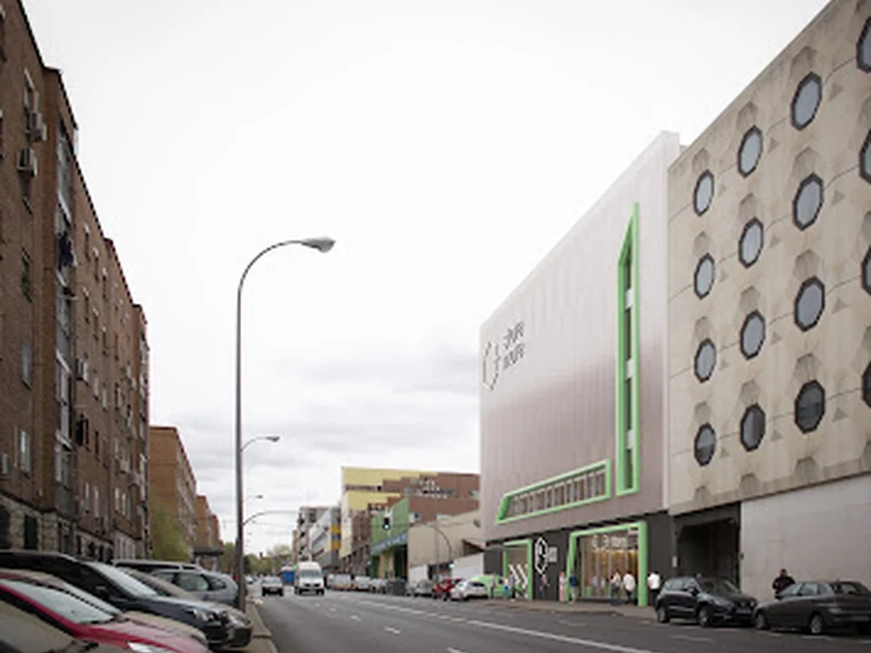 Storemore San Blas - Ciudad Lineal | Alquiler de Trasteros Inteligentes, Madrid