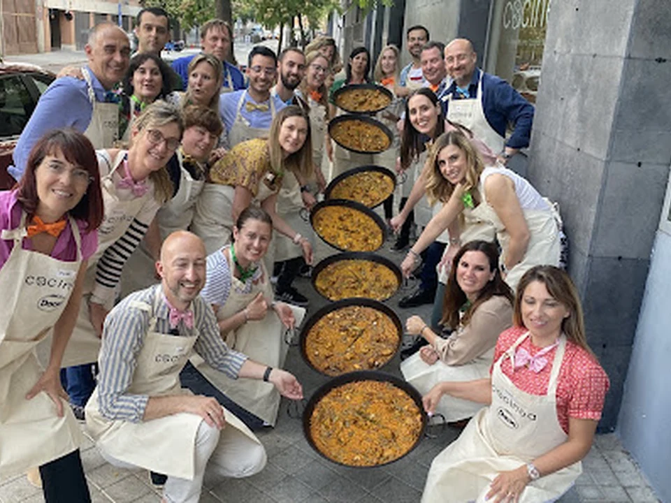 Cocinea - Team Building Cocina Madrid - Eventos para Empresas - Escuela de Paellas