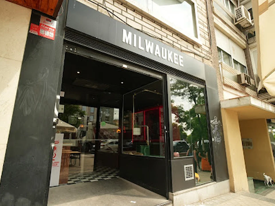 Milwaukee Burger Avda America | Hamburguesería en Madrid