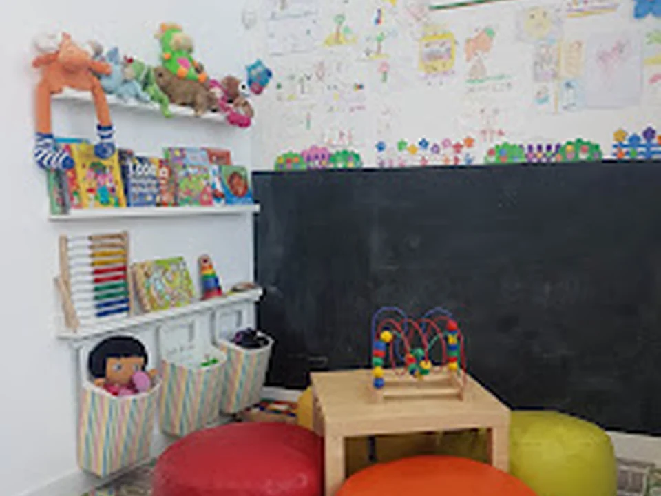 Centro Dental Integral Dentikids Tres Olivos, Madrid