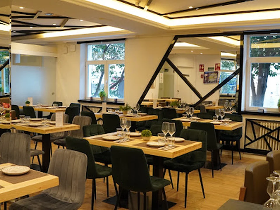 Restaurante Mediterráneo Puerto Noble - Barrio Salamanca, Madrid